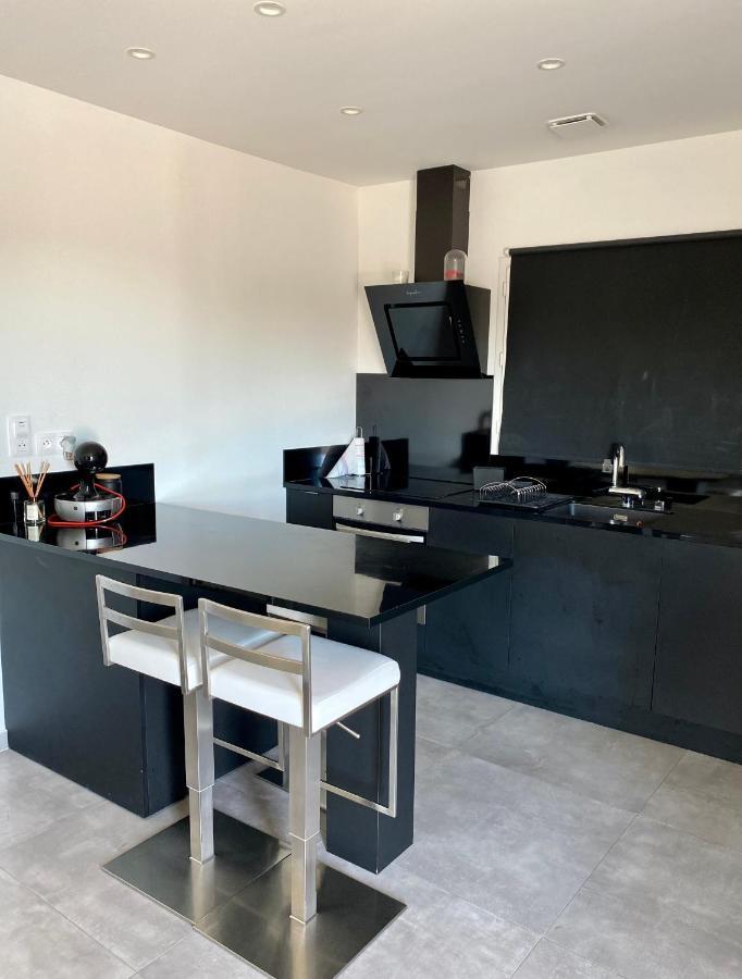 Appartement Rooftop Avec Piscine Avignon Exterior foto